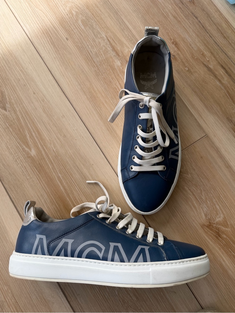 MCM Men's Navy and Cream Leather Low-Top Sneakers